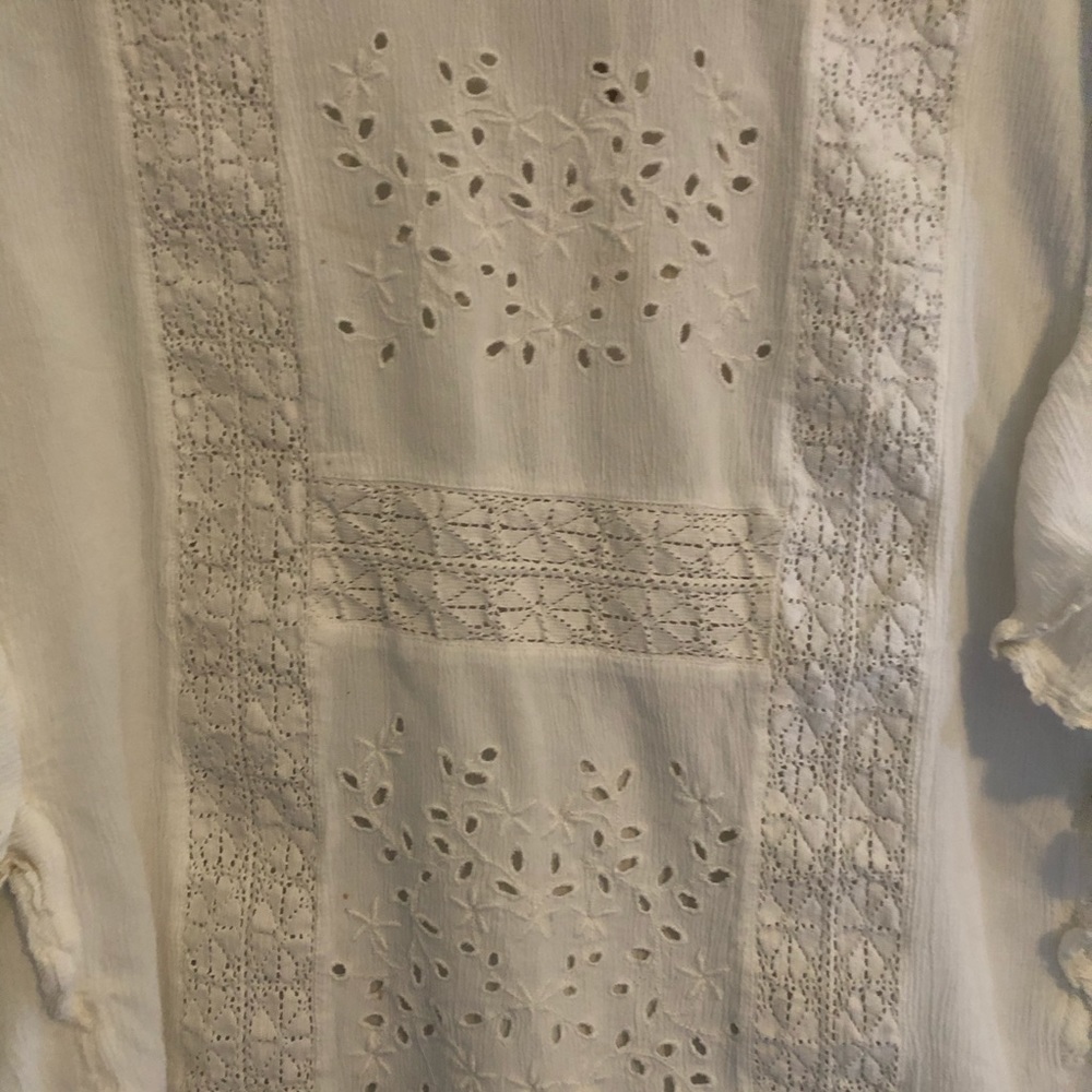 ☀️American Eagle off white blouse - Picture 2 of 5